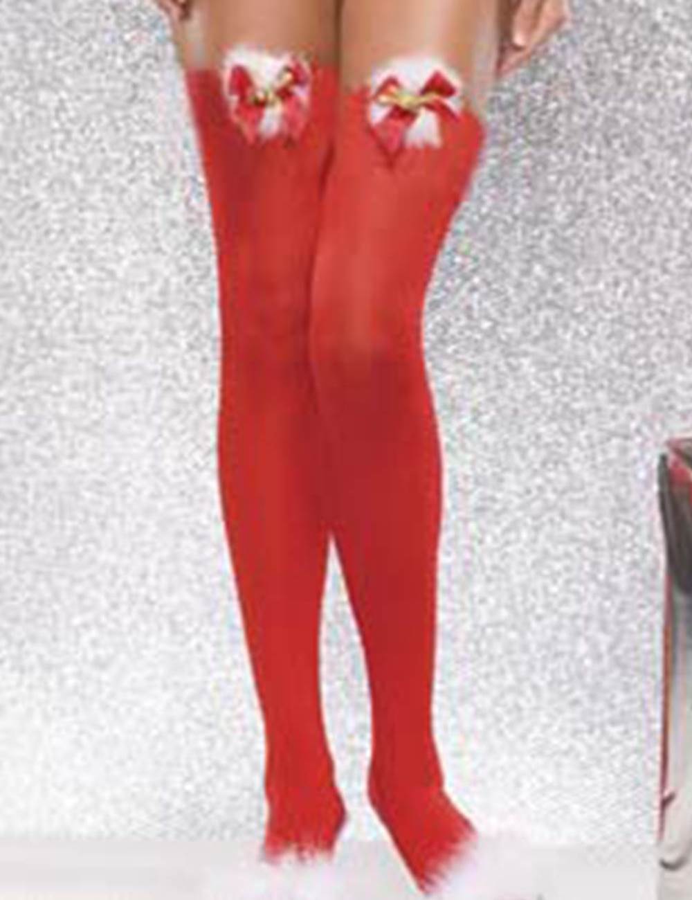 Сексуальная лисичка в красных колготках
